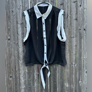 Cleo Sheer Button Down Front Knot Sleeveless Blouse in Black/White - Size 1X